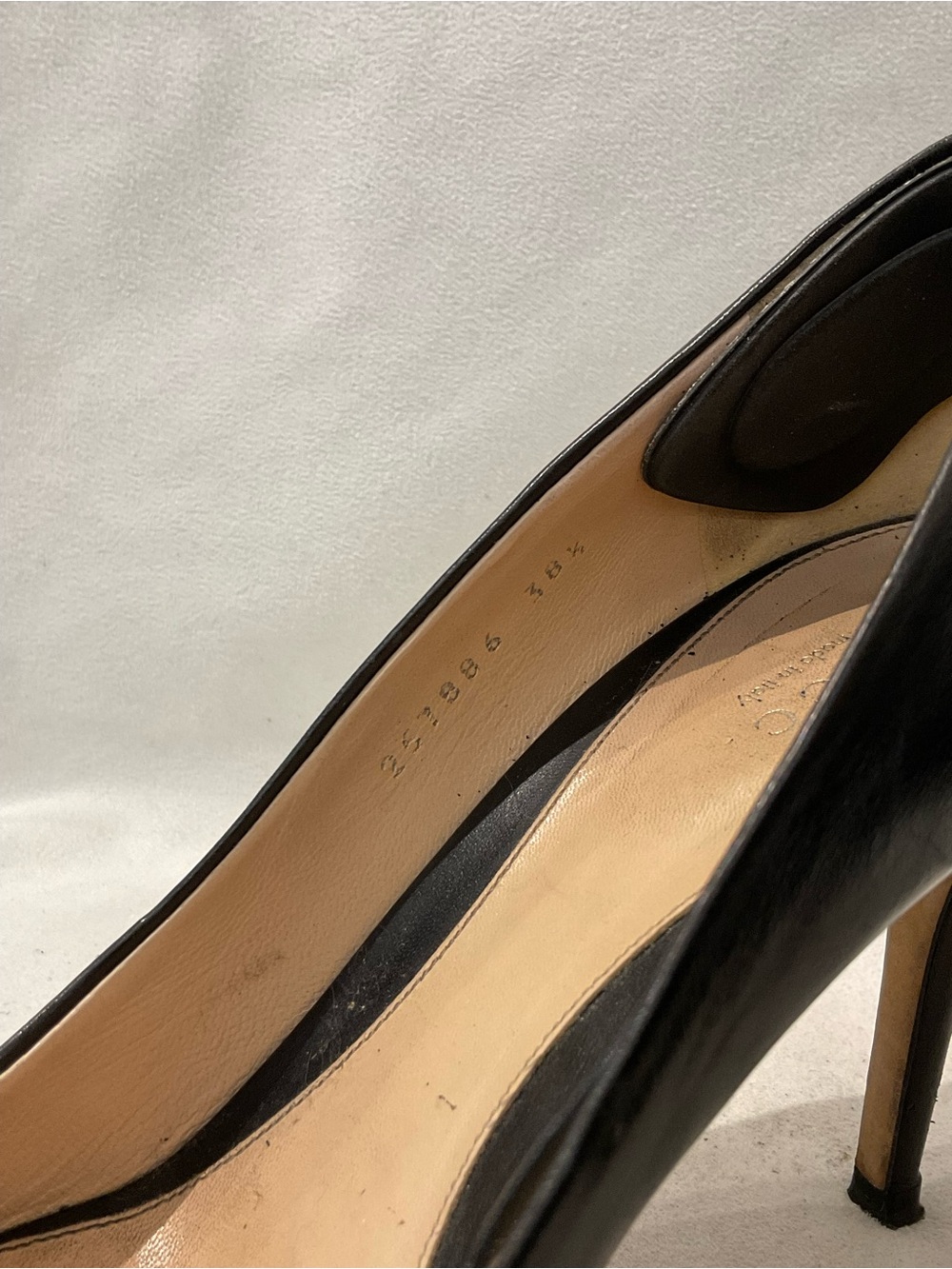 Gucci Pumps - Picture 6 of 6
